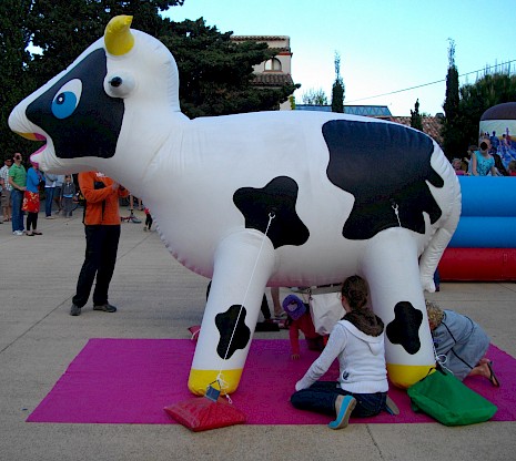 vache-a-traire-gonflable-kermesse-asg34