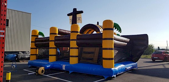 aire de jeux gonflable grand bateau pirates Gonflables asg34 vente fabrication location - Animations gonflables ASG34