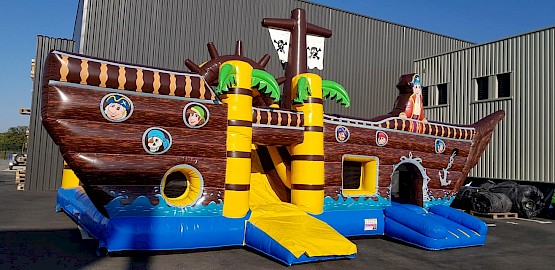 aire de jeux gonflable grand bateau pirates Gonflables asg34 vente fabrication location - Animations gonflables ASG34