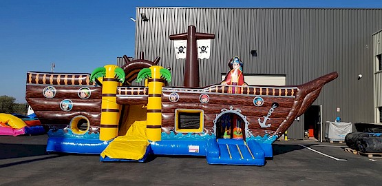 aire de jeux gonflable grand bateau pirates Gonflables asg34 vente fabrication location - Animations gonflables ASG34