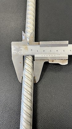 Piquet galvanisé pour fixer vos jeux gonflables - diamètre : 16 mm