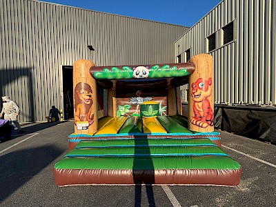 Château 4/4 Gonflable JUNGLE SIGNATURE 2500€ht