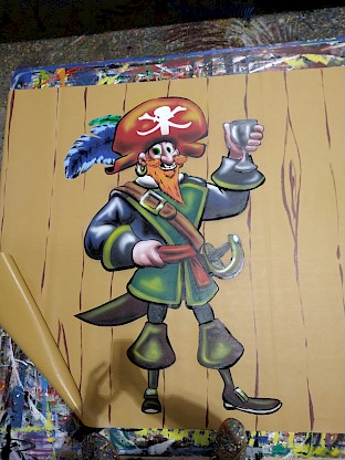Pirate peint à la main pour décor de jeu gonflable